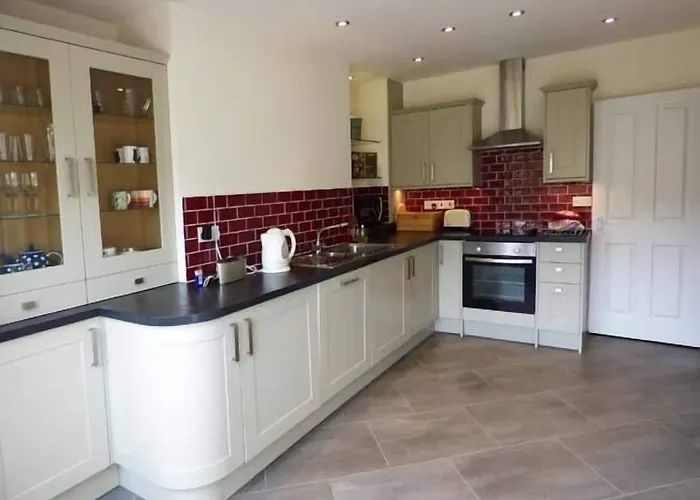 2 West View * Holker