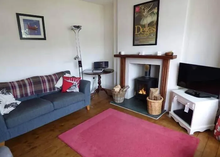 2 West View 度假居 *