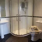 2 West View Holker